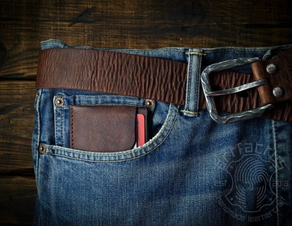 Кожаный кошелёк